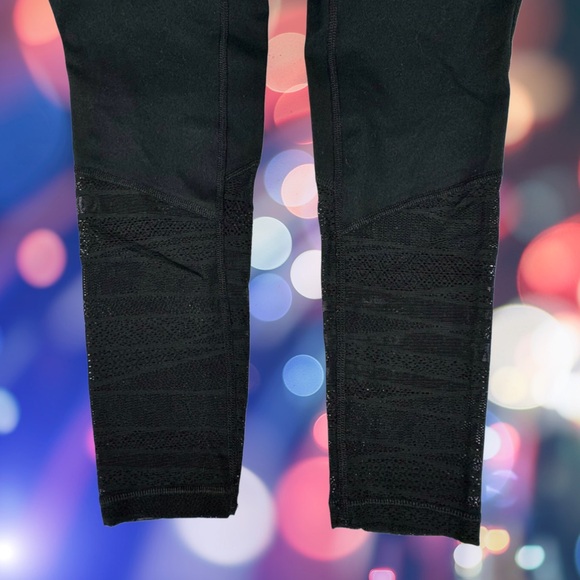 Victoria’s Secret Sport Knockout Black Lace Workout Leggings Yoga Pants - Picture 2 of 7